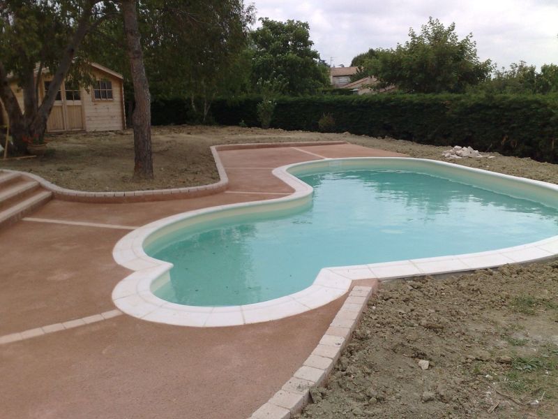 Contours piscines